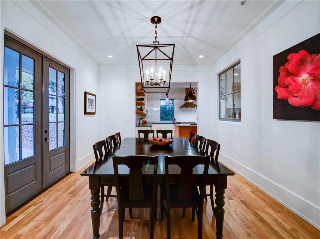 60 Lake Forrest Lane Ne, Atlanta, Georgia 30342, 5 Bedrooms Bedrooms, ,5 BathroomsBathrooms,Residential,Sold,60 Lake Forrest Lane Ne,5780761