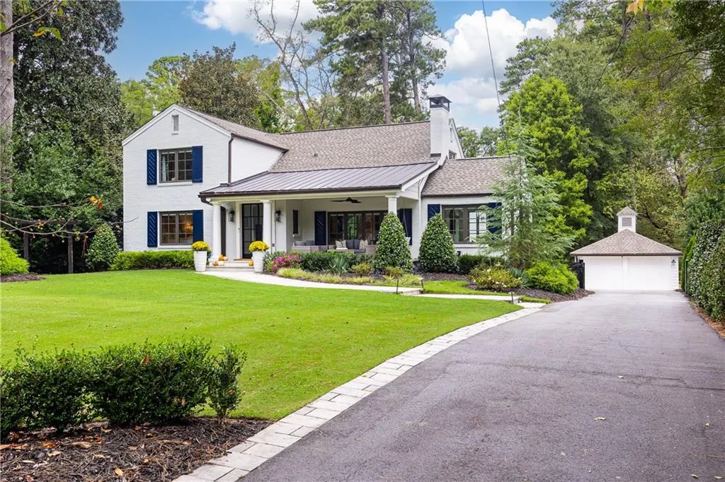 660 Old Ivy Road Ne, Atlanta, Georgia 30342, 4 Bedrooms Bedrooms, ,3 BathroomsBathrooms,Residential,For Sale,660 Old Ivy Road Ne,7659174