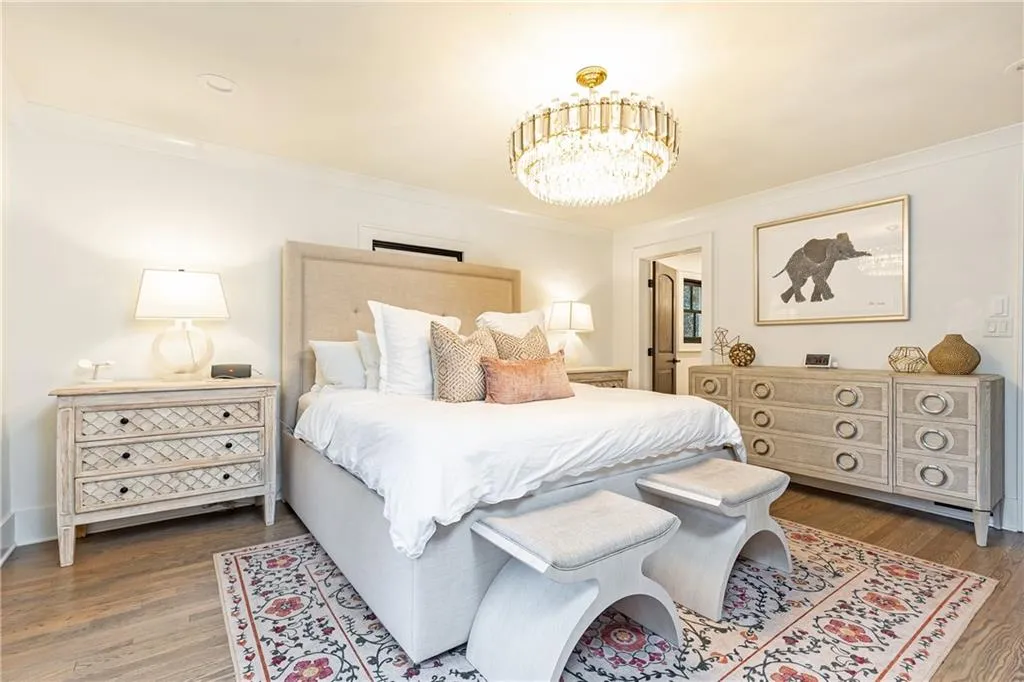 660 Old Ivy Road Ne, Atlanta, Georgia 30342, 4 Bedrooms Bedrooms, ,3 BathroomsBathrooms,Residential,For Sale,660 Old Ivy Road Ne,7659174