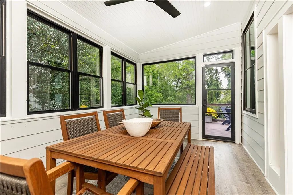 660 Old Ivy Road Ne, Atlanta, Georgia 30342, 4 Bedrooms Bedrooms, ,3 BathroomsBathrooms,Residential,For Sale,660 Old Ivy Road Ne,7659174