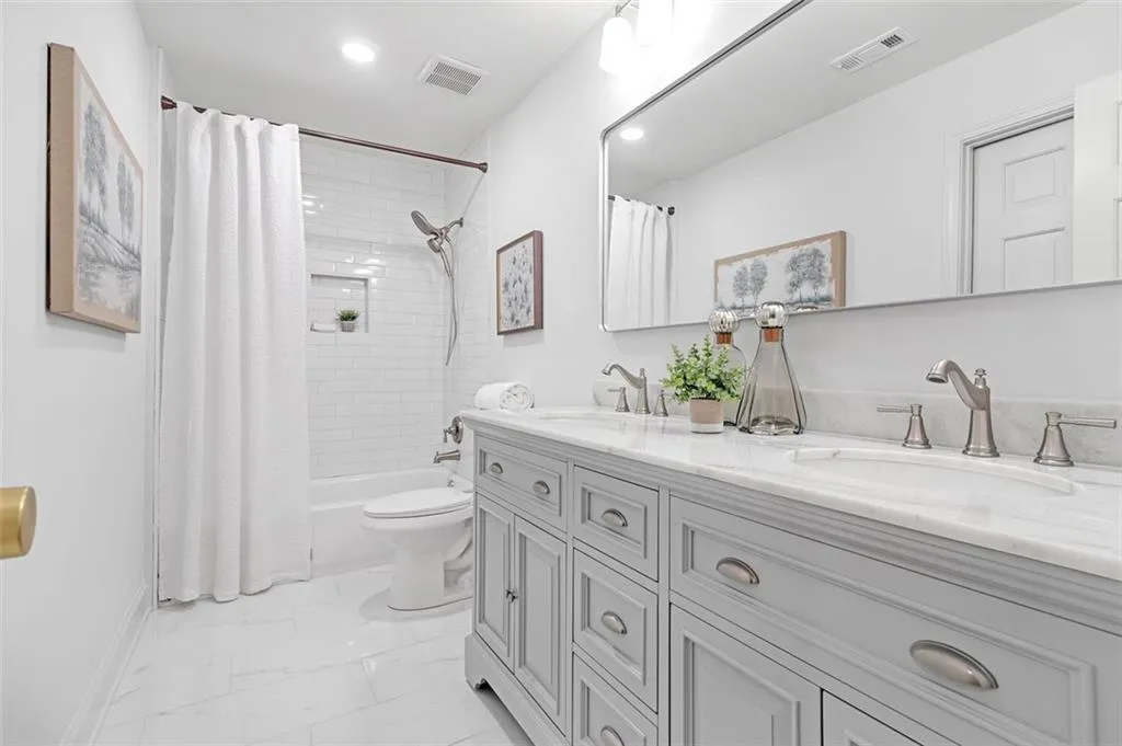 6050 Blackwater Trail, Atlanta, Georgia 30328, 5 Bedrooms Bedrooms, ,4 BathroomsBathrooms,Residential,Sold,6050 Blackwater Trail,7429118