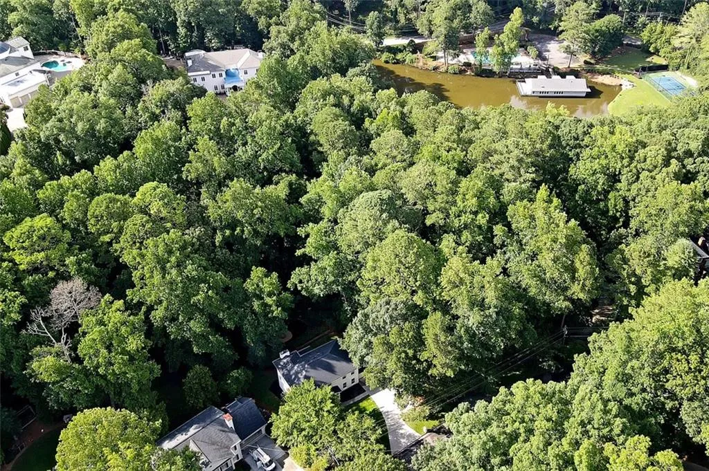 6050 Blackwater Trail, Atlanta, Georgia 30328, 5 Bedrooms Bedrooms, ,4 BathroomsBathrooms,Residential,Sold,6050 Blackwater Trail,7429118