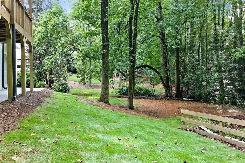 6050 Blackwater Trail, Atlanta, Georgia 30328, 5 Bedrooms Bedrooms, ,4 BathroomsBathrooms,Residential,Sold,6050 Blackwater Trail,7429118