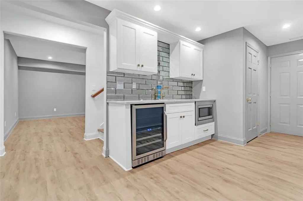 6050 Blackwater Trail, Atlanta, Georgia 30328, 5 Bedrooms Bedrooms, ,4 BathroomsBathrooms,Residential,Sold,6050 Blackwater Trail,7429118