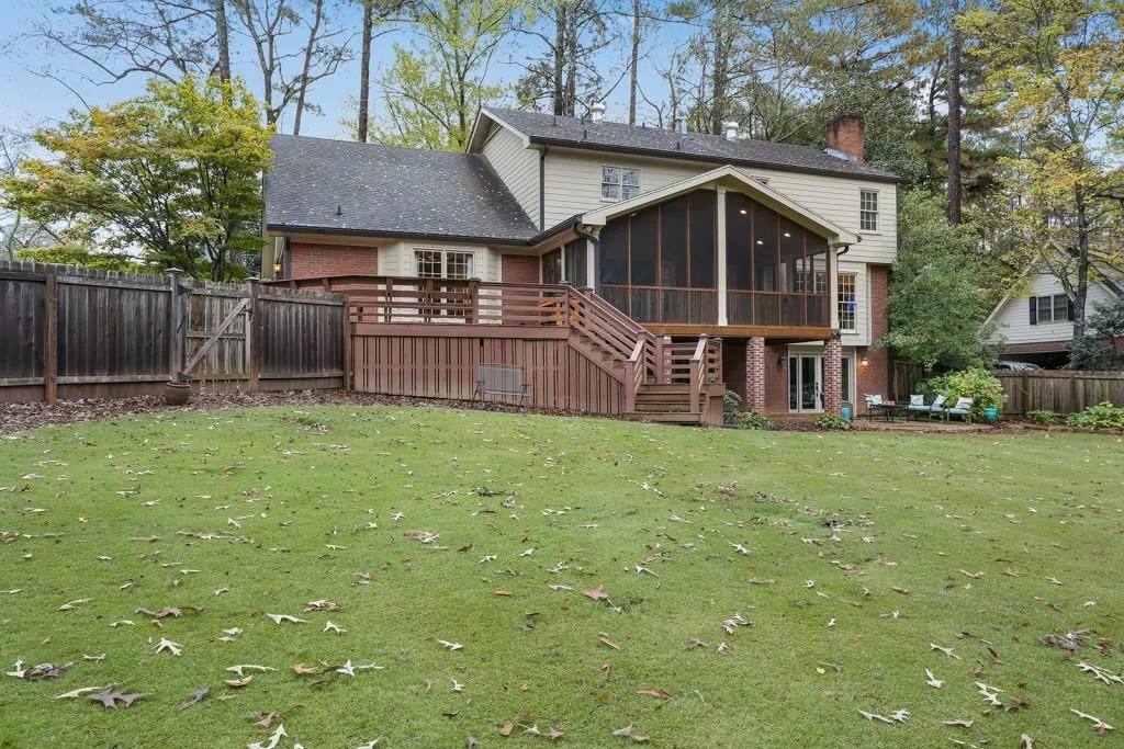 7000 Wycombe Road, Sandy Springs, Georgia 30328, 5 Bedrooms Bedrooms, ,3 BathroomsBathrooms,Residential,Sold,7000 Wycombe Road,6101516