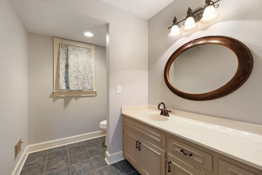 7000 Wycombe Road, Sandy Springs, Georgia 30328, 5 Bedrooms Bedrooms, ,3 BathroomsBathrooms,Residential,Sold,7000 Wycombe Road,6101516