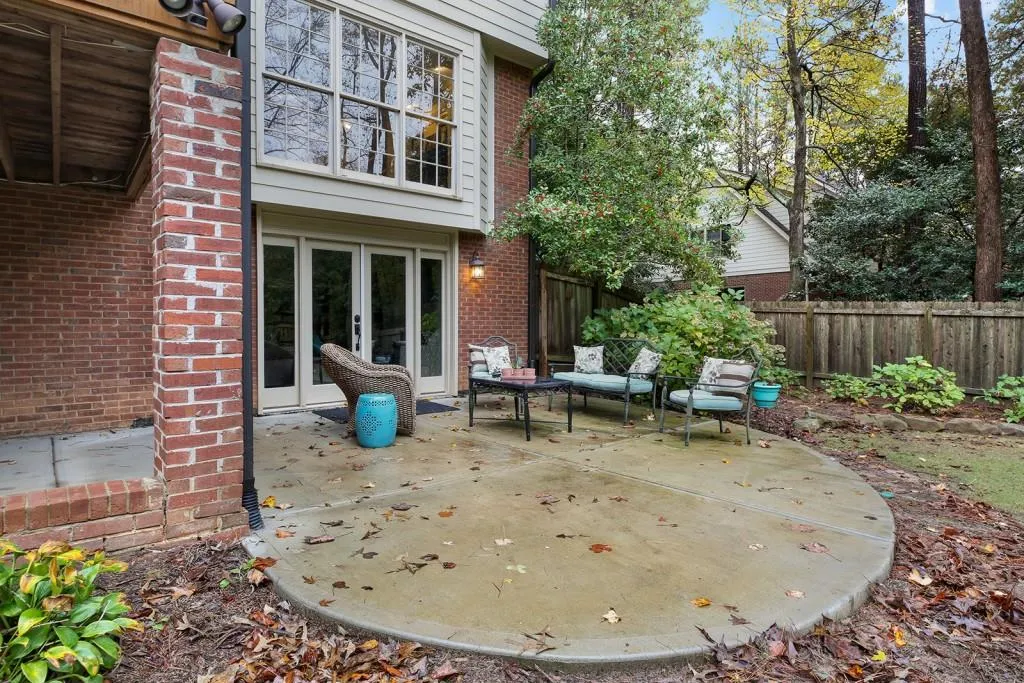 7000 Wycombe Road, Sandy Springs, Georgia 30328, 5 Bedrooms Bedrooms, ,3 BathroomsBathrooms,Residential,Sold,7000 Wycombe Road,6101516