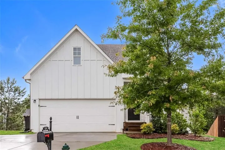128 Hood Park Drive, Newnan, Georgia 30265