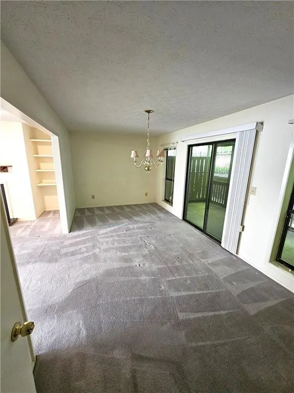 608 Woodcliff Drive, Atlanta, Georgia 30350, 2 Bedrooms Bedrooms, ,2 BathroomsBathrooms,Residential,Sold,608 Woodcliff Drive,7400029