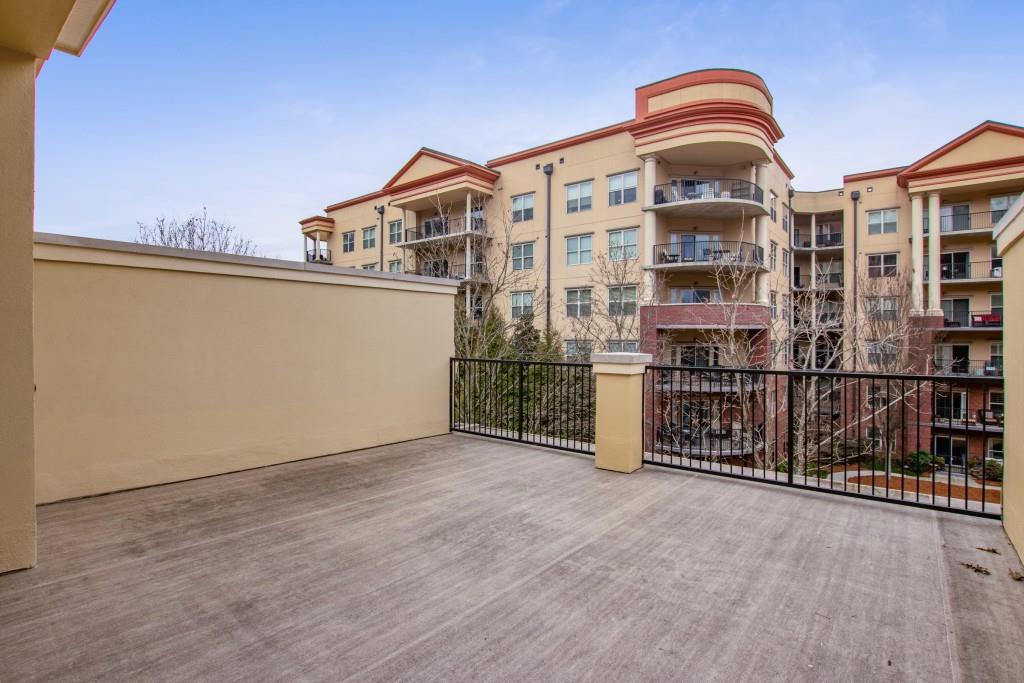 1507 Riversedge Drive Unit 109, Atlanta, Georgia 30339, 4 Bedrooms Bedrooms, ,4 BathroomsBathrooms,Residential,Sold,1507 Riversedge Drive Unit 109,7338124