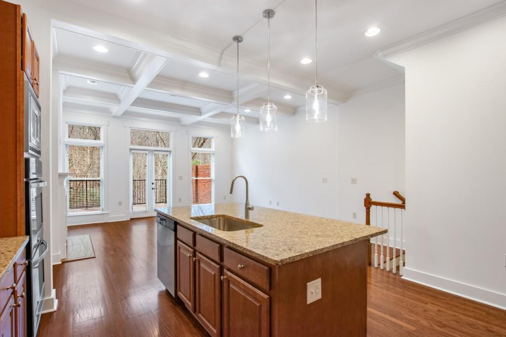 1507 Riversedge Drive Unit 109, Atlanta, Georgia 30339, 4 Bedrooms Bedrooms, ,4 BathroomsBathrooms,Residential,Sold,1507 Riversedge Drive Unit 109,7338124