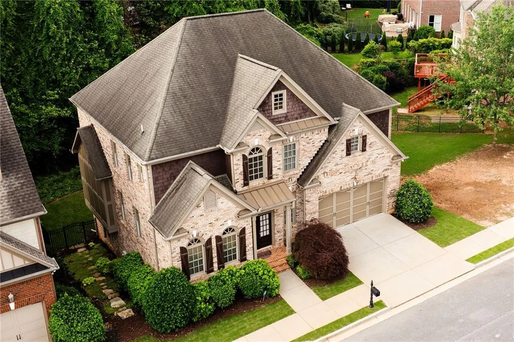 6277 Mount Vernon Oaks Drive, Atlanta, Georgia 30328, 5 Bedrooms Bedrooms, ,3 BathroomsBathrooms,Residential,Sold,6277 Mount Vernon Oaks Drive,7578826