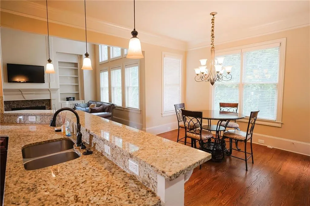 6277 Mount Vernon Oaks Drive, Atlanta, Georgia 30328, 5 Bedrooms Bedrooms, ,3 BathroomsBathrooms,Residential,For Sale,6277 Mount Vernon Oaks Drive,7578826