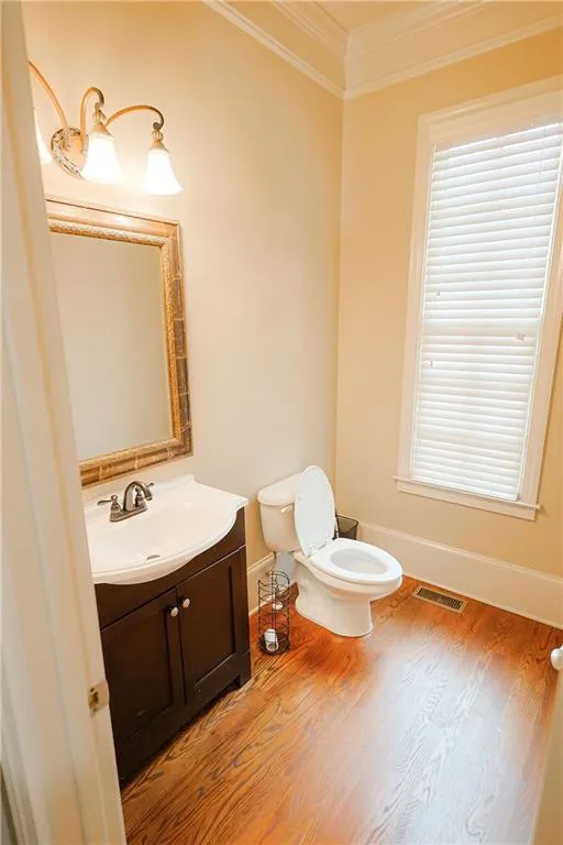 6277 Mount Vernon Oaks Drive, Atlanta, Georgia 30328, 5 Bedrooms Bedrooms, ,3 BathroomsBathrooms,Residential,For Sale,6277 Mount Vernon Oaks Drive,7578826