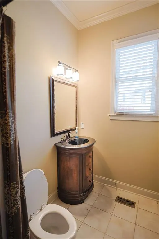 6277 Mount Vernon Oaks Drive, Atlanta, Georgia 30328, 5 Bedrooms Bedrooms, ,3 BathroomsBathrooms,Residential,For Sale,6277 Mount Vernon Oaks Drive,7578826
