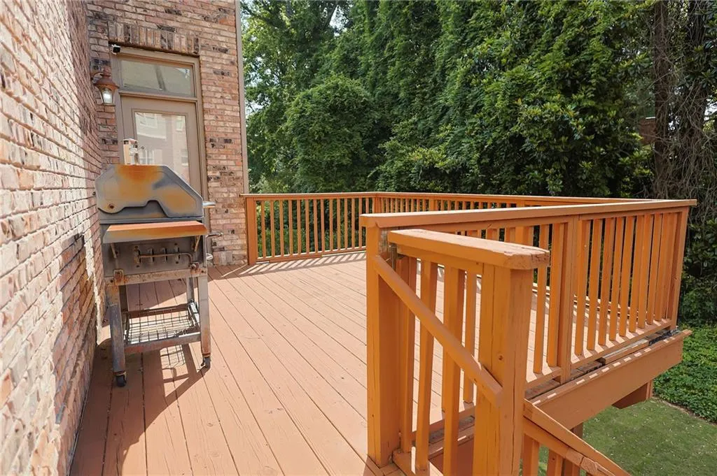 6277 Mount Vernon Oaks Drive, Atlanta, Georgia 30328, 5 Bedrooms Bedrooms, ,3 BathroomsBathrooms,Residential,For Sale,6277 Mount Vernon Oaks Drive,7578826