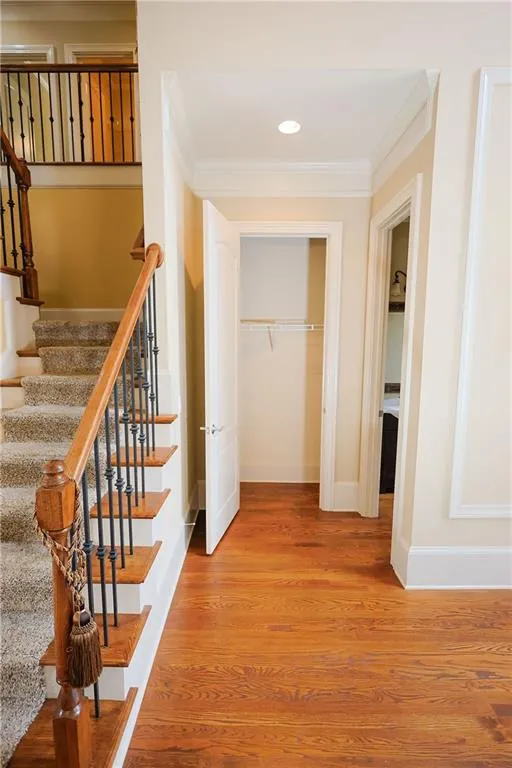 6277 Mount Vernon Oaks Drive, Atlanta, Georgia 30328, 5 Bedrooms Bedrooms, ,3 BathroomsBathrooms,Residential,For Sale,6277 Mount Vernon Oaks Drive,7578826