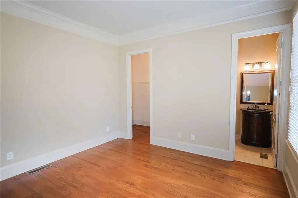 6277 Mount Vernon Oaks Drive, Atlanta, Georgia 30328, 5 Bedrooms Bedrooms, ,3 BathroomsBathrooms,Residential,For Sale,6277 Mount Vernon Oaks Drive,7578826