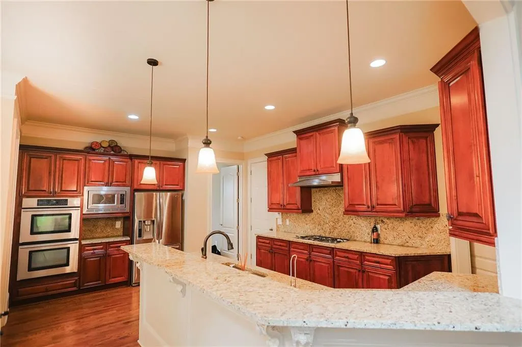 6277 Mount Vernon Oaks Drive, Atlanta, Georgia 30328, 5 Bedrooms Bedrooms, ,3 BathroomsBathrooms,Residential,For Sale,6277 Mount Vernon Oaks Drive,7578826
