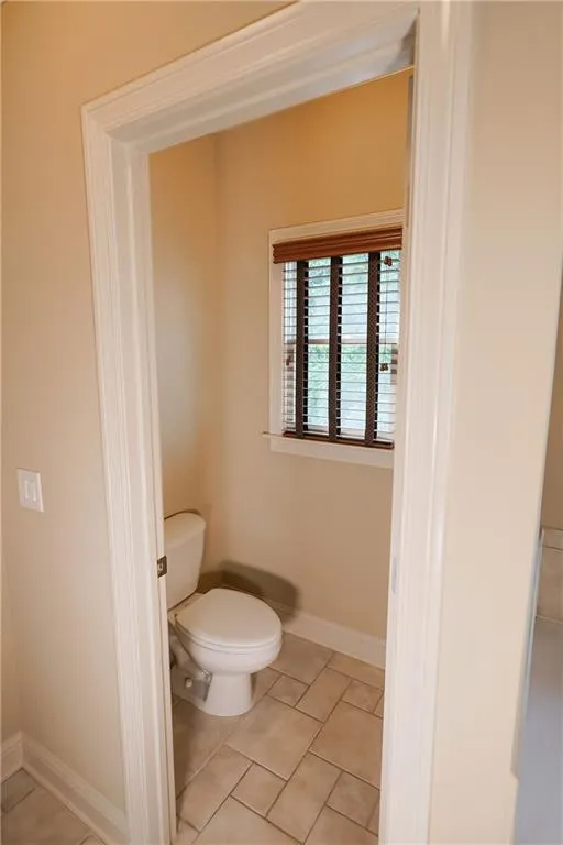 6277 Mount Vernon Oaks Drive, Atlanta, Georgia 30328, 5 Bedrooms Bedrooms, ,3 BathroomsBathrooms,Residential,For Sale,6277 Mount Vernon Oaks Drive,7578826