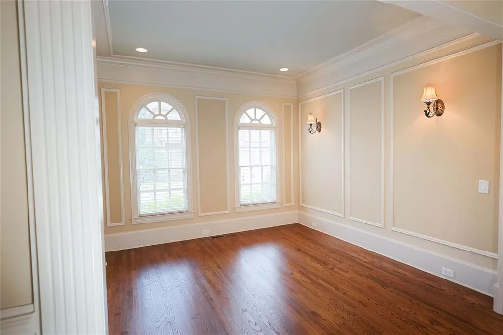 6277 Mount Vernon Oaks Drive, Atlanta, Georgia 30328, 5 Bedrooms Bedrooms, ,3 BathroomsBathrooms,Residential,For Sale,6277 Mount Vernon Oaks Drive,7578826