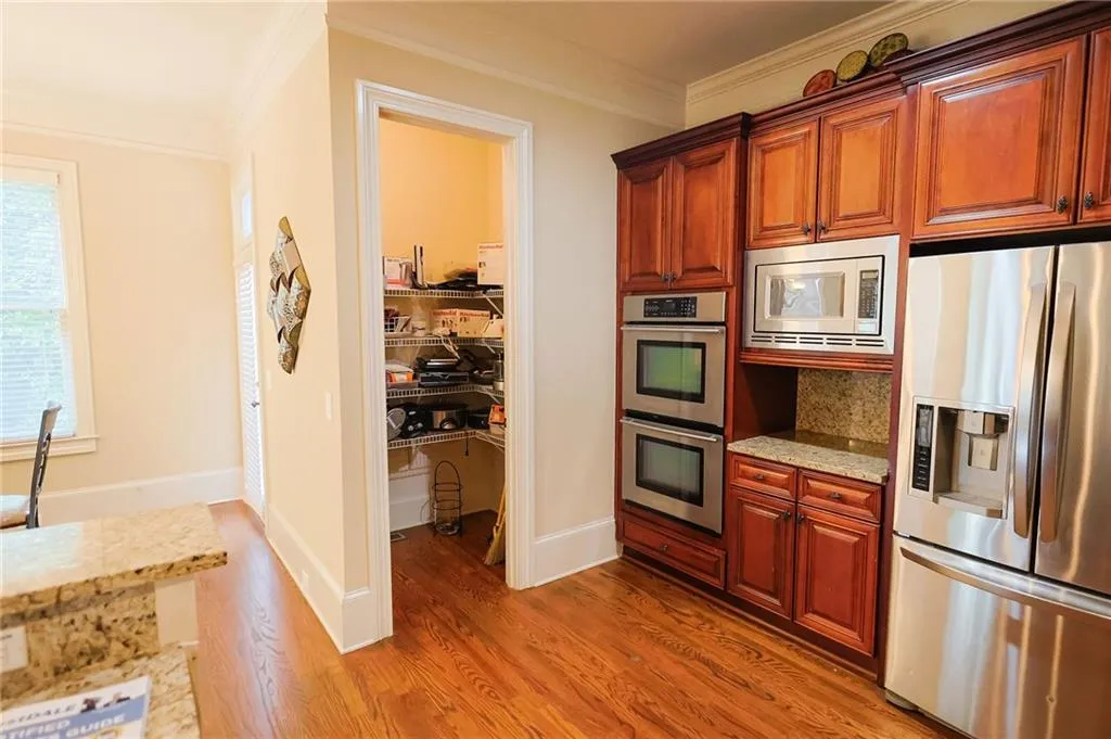 6277 Mount Vernon Oaks Drive, Atlanta, Georgia 30328, 5 Bedrooms Bedrooms, ,3 BathroomsBathrooms,Residential,Sold,6277 Mount Vernon Oaks Drive,7578826