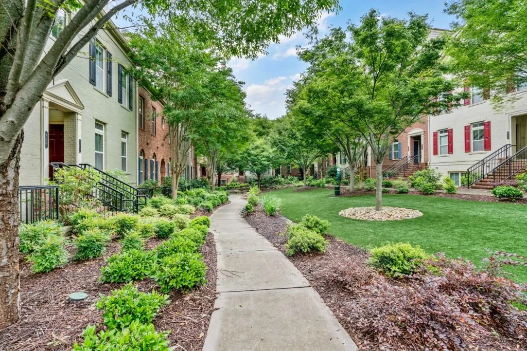 827 Perennial Drive, Sandy Springs, Georgia 30328, 2 Bedrooms Bedrooms, ,2 BathroomsBathrooms,Residential,Sold,827 Perennial Drive,7057831 827 Perennial Drive, Sandy Springs, Georgia 30328, 2 Bedrooms Bedrooms, ,2 BathroomsBathrooms,Residential,Sold,827 Perennial Drive,7057831