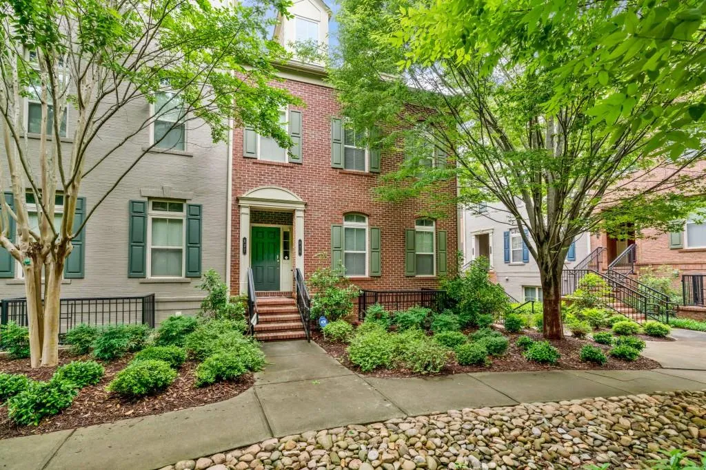 827 Perennial Drive, Sandy Springs, Georgia 30328, 2 Bedrooms Bedrooms, ,2 BathroomsBathrooms,Residential,Sold,827 Perennial Drive,7057831 827 Perennial Drive, Sandy Springs, Georgia 30328, 2 Bedrooms Bedrooms, ,2 BathroomsBathrooms,Residential,Sold,827 Perennial Drive,7057831