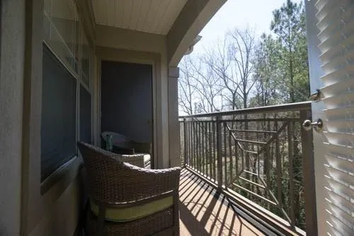 5559 Glenridge Drive Unit 2407, Sandy Springs, Georgia 30342, 2 Bedrooms Bedrooms, ,2 BathroomsBathrooms,Residential,Sold,5559 Glenridge Drive Unit 2407,5650620