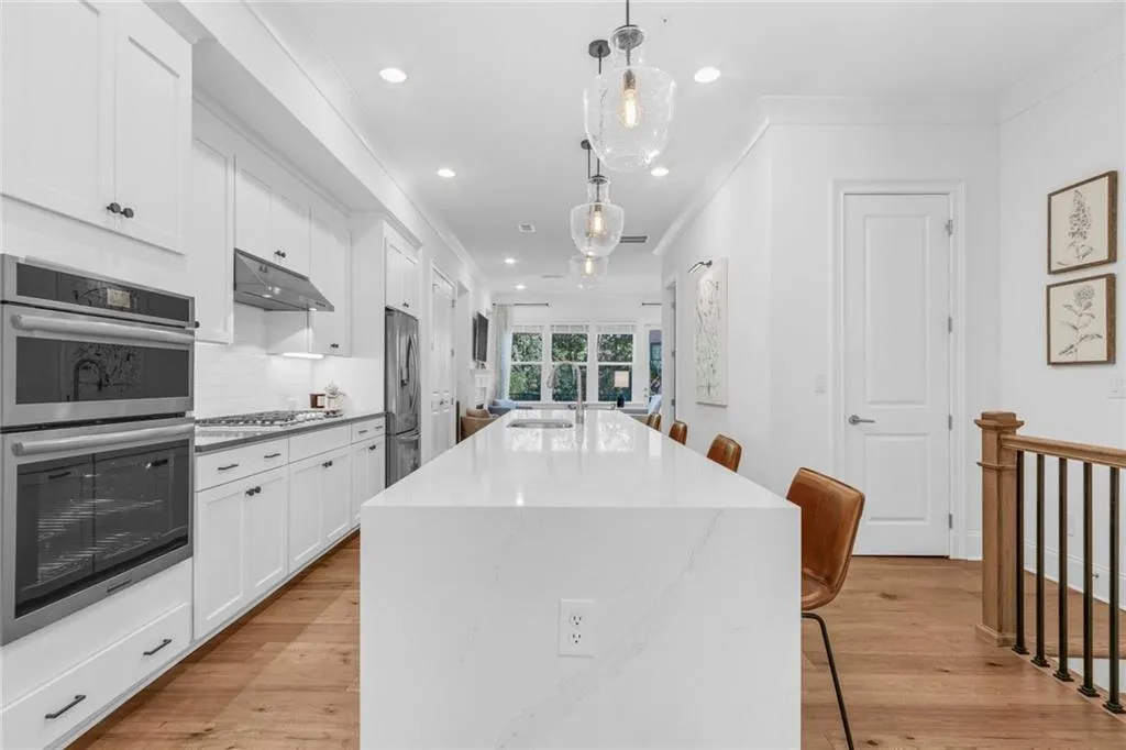 6816 Prelude Drive, Sandy Springs, Georgia 30328, 3 Bedrooms Bedrooms, ,3 BathroomsBathrooms,Residential,Sold,6816 Prelude Drive,7509923