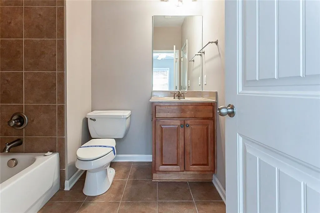 925 Telfair Close, Atlanta, Georgia 30350, 3 Bedrooms Bedrooms, ,3 BathroomsBathrooms,Residential,Sold,925 Telfair Close,6849029