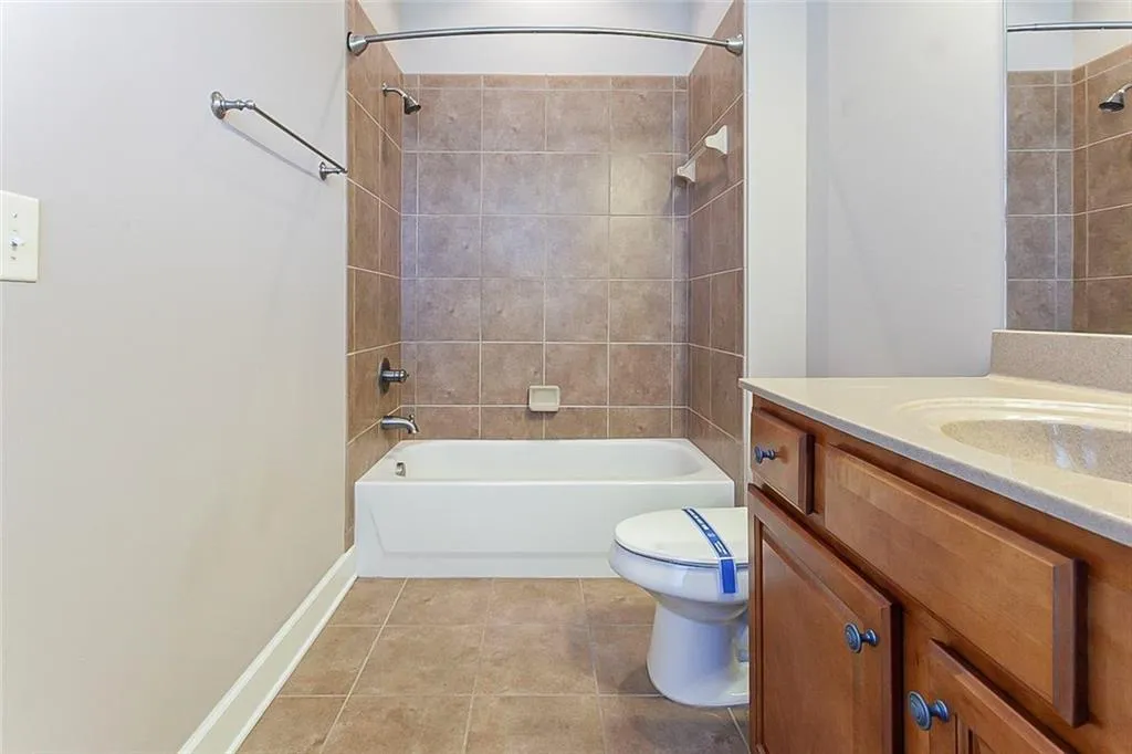 925 Telfair Close, Atlanta, Georgia 30350, 3 Bedrooms Bedrooms, ,3 BathroomsBathrooms,Residential,Sold,925 Telfair Close,6849029