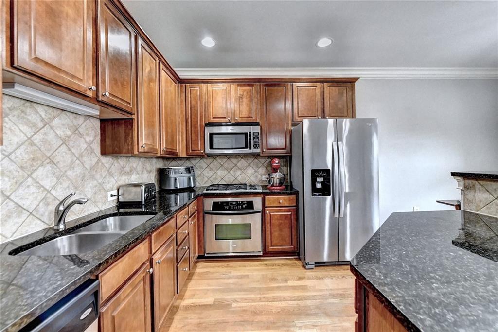 6448 Chariot Street, Atlanta, Georgia 30328, 3 Bedrooms Bedrooms, ,2 BathroomsBathrooms,Residential,Sold,6448 Chariot Street,7265940