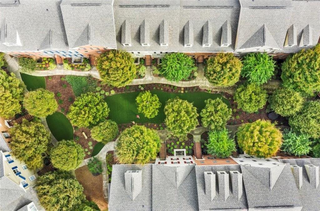 6448 Chariot Street, Atlanta, Georgia 30328, 3 Bedrooms Bedrooms, ,2 BathroomsBathrooms,Residential,Sold,6448 Chariot Street,7265940