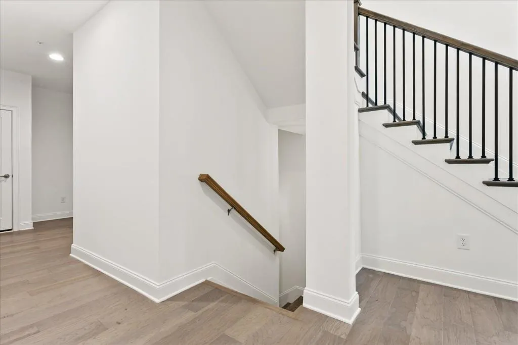 6840 Prelude Drive, Sandy Springs, Georgia 30328, 3 Bedrooms Bedrooms, ,4 BathroomsBathrooms,Residential,Sold,6840 Prelude Drive,7165078