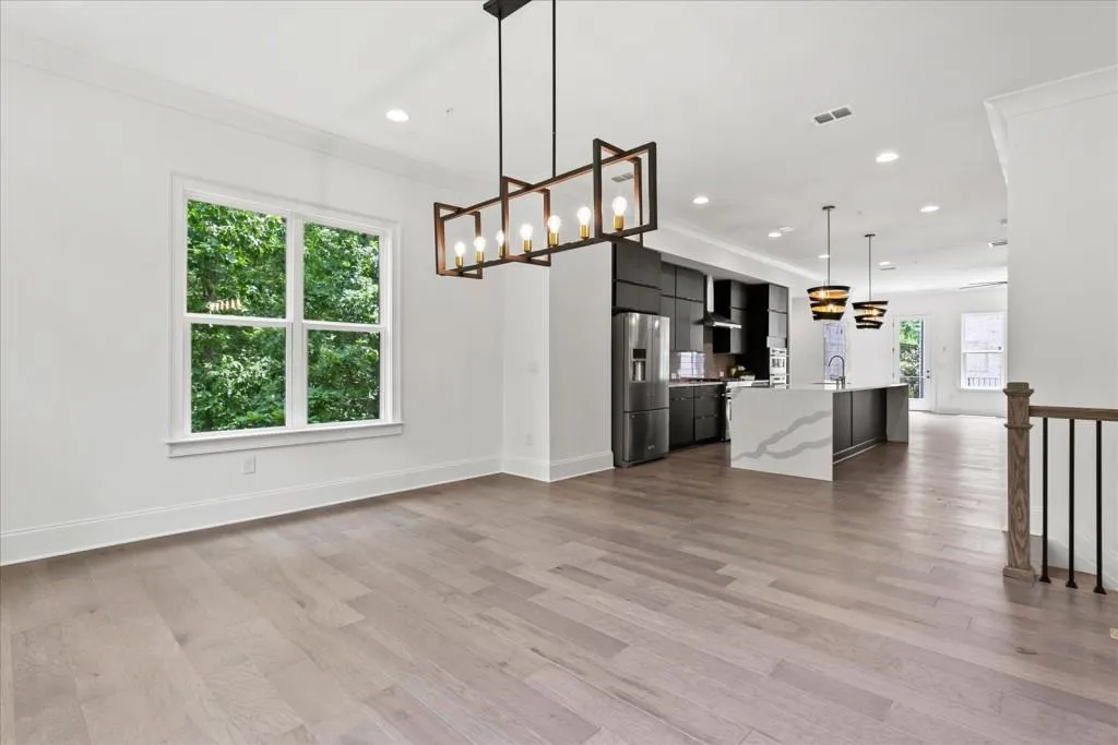 6840 Prelude Drive, Sandy Springs, Georgia 30328, 3 Bedrooms Bedrooms, ,4 BathroomsBathrooms,Residential,Sold,6840 Prelude Drive,7165078