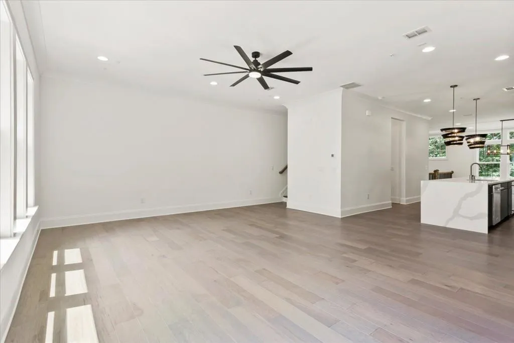 6840 Prelude Drive, Sandy Springs, Georgia 30328, 3 Bedrooms Bedrooms, ,4 BathroomsBathrooms,Residential,Sold,6840 Prelude Drive,7165078