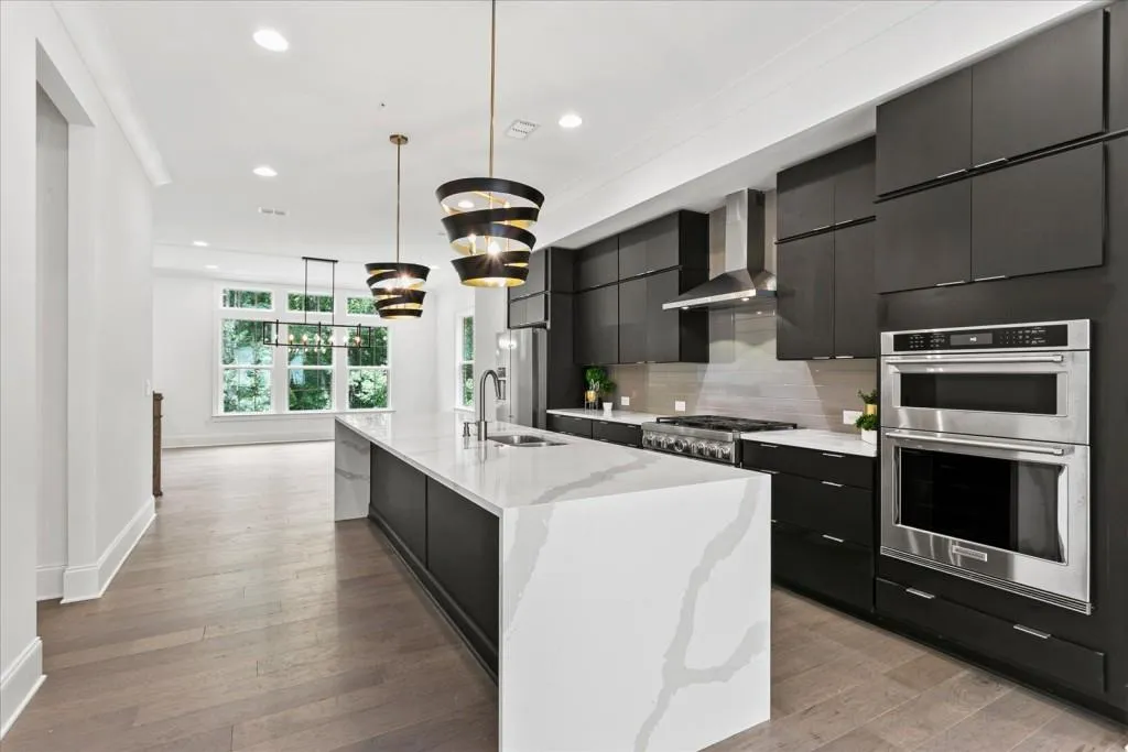 6840 Prelude Drive, Sandy Springs, Georgia 30328, 3 Bedrooms Bedrooms, ,4 BathroomsBathrooms,Residential,Sold,6840 Prelude Drive,7165078