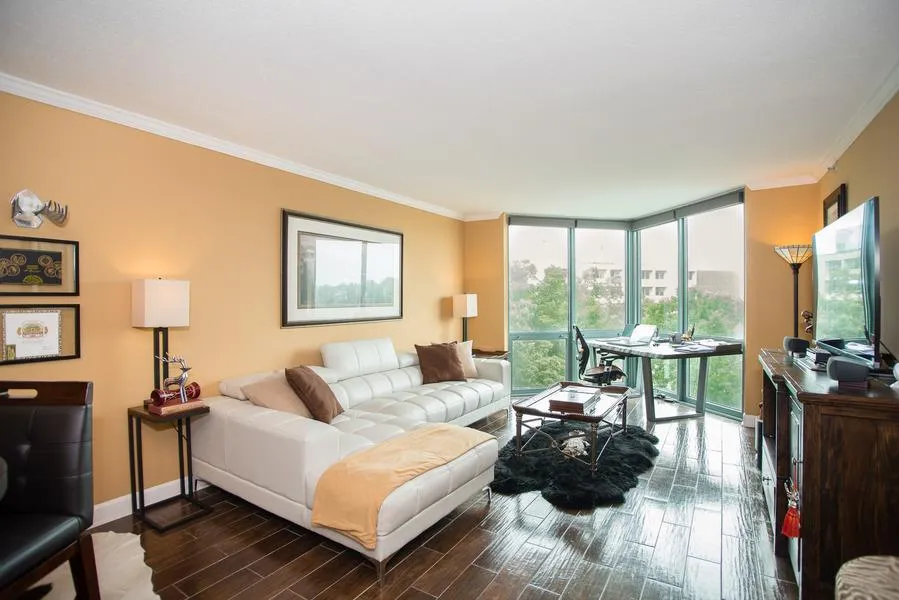 2870 Pharr Court South Nw Unit 1109, Atlanta, Georgia 30305, 1 Bedroom Bedrooms, ,1 BathroomBathrooms,Residential,Sold,2870 Pharr Court South Nw Unit 1109,5541090
