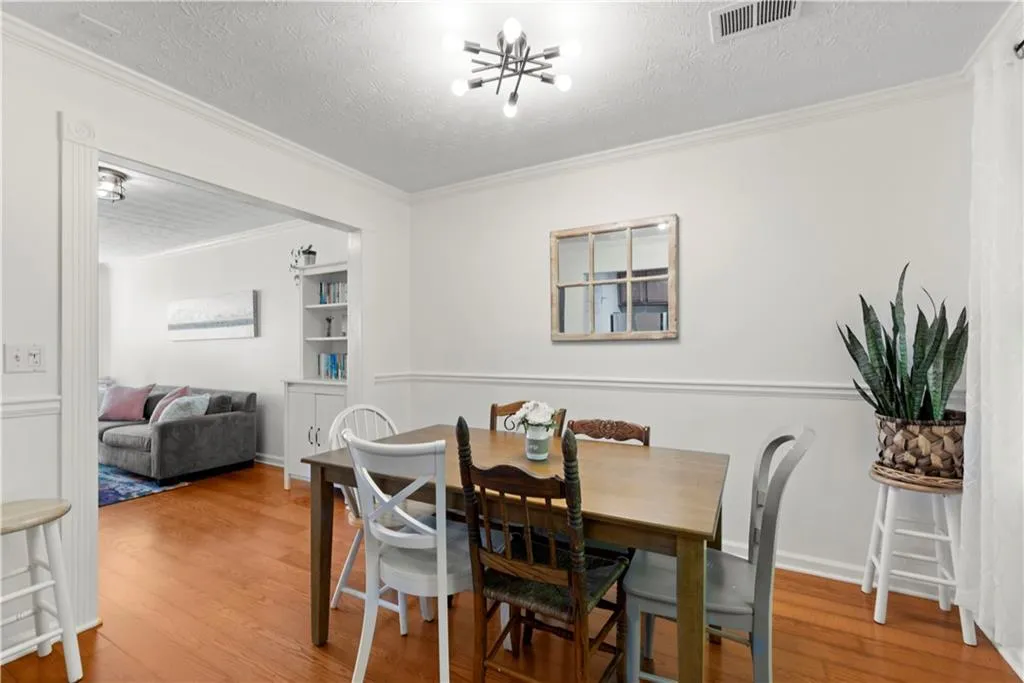 255 Winding River Drive Unit H, Sandy Springs, Georgia 30350, 2 Bedrooms Bedrooms, ,1 BathroomBathrooms,Residential,Sold,255 Winding River Drive Unit H,7116056