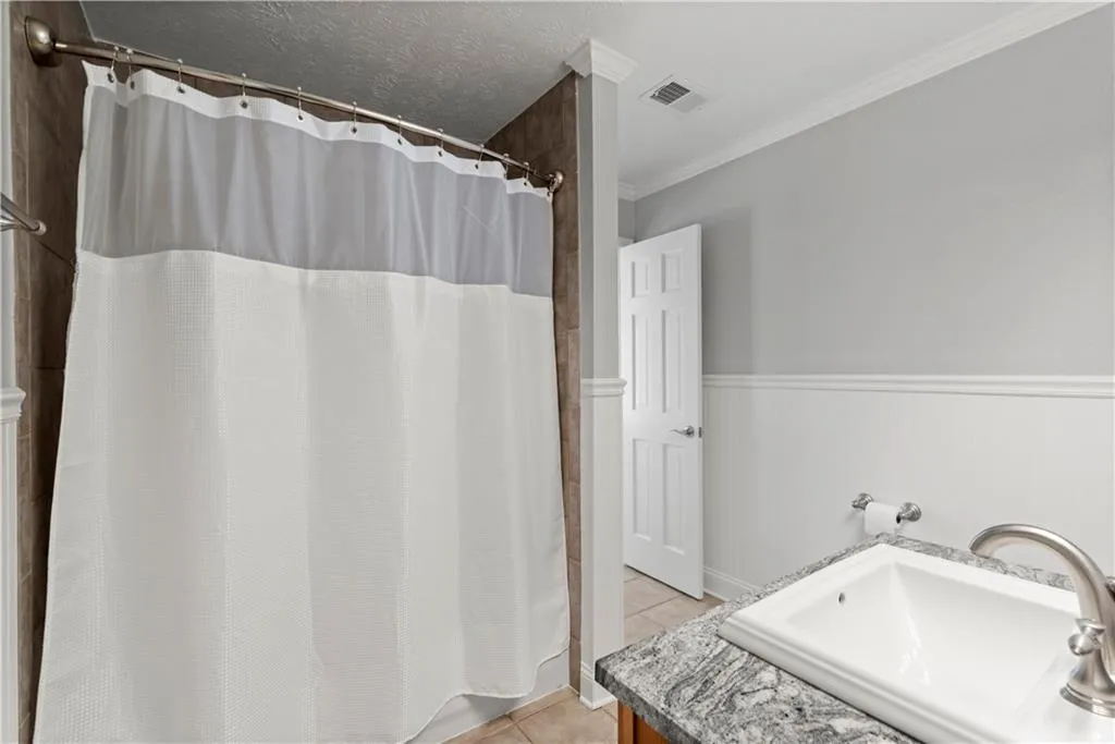 255 Winding River Drive Unit H, Sandy Springs, Georgia 30350, 2 Bedrooms Bedrooms, ,1 BathroomBathrooms,Residential,Sold,255 Winding River Drive Unit H,7116056
