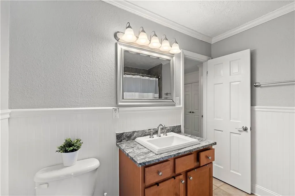 255 Winding River Drive Unit H, Sandy Springs, Georgia 30350, 2 Bedrooms Bedrooms, ,1 BathroomBathrooms,Residential,Sold,255 Winding River Drive Unit H,7116056