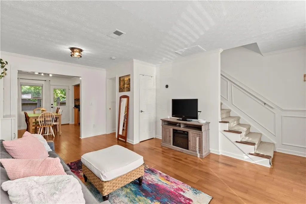 255 Winding River Drive Unit H, Sandy Springs, Georgia 30350, 2 Bedrooms Bedrooms, ,1 BathroomBathrooms,Residential,Sold,255 Winding River Drive Unit H,7116056