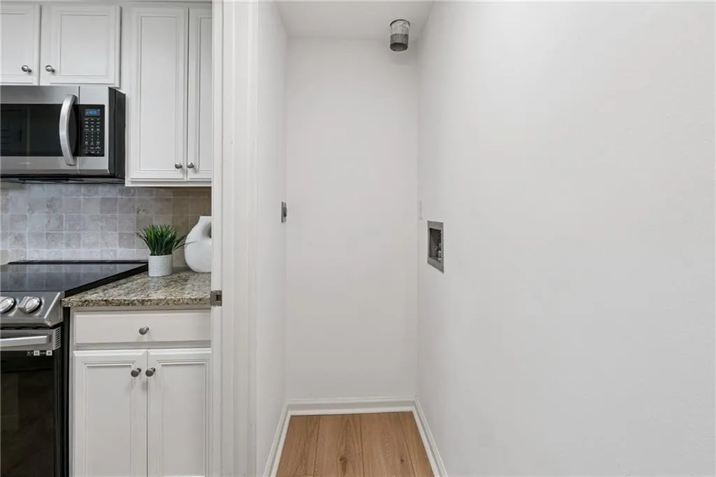 3481 Lakeside Drive Ne Unit 2302, Atlanta, Georgia 30326, 2 Bedrooms Bedrooms, ,2 BathroomsBathrooms,Residential,For Sale,3481 Lakeside Drive Ne Unit 2302,7623362