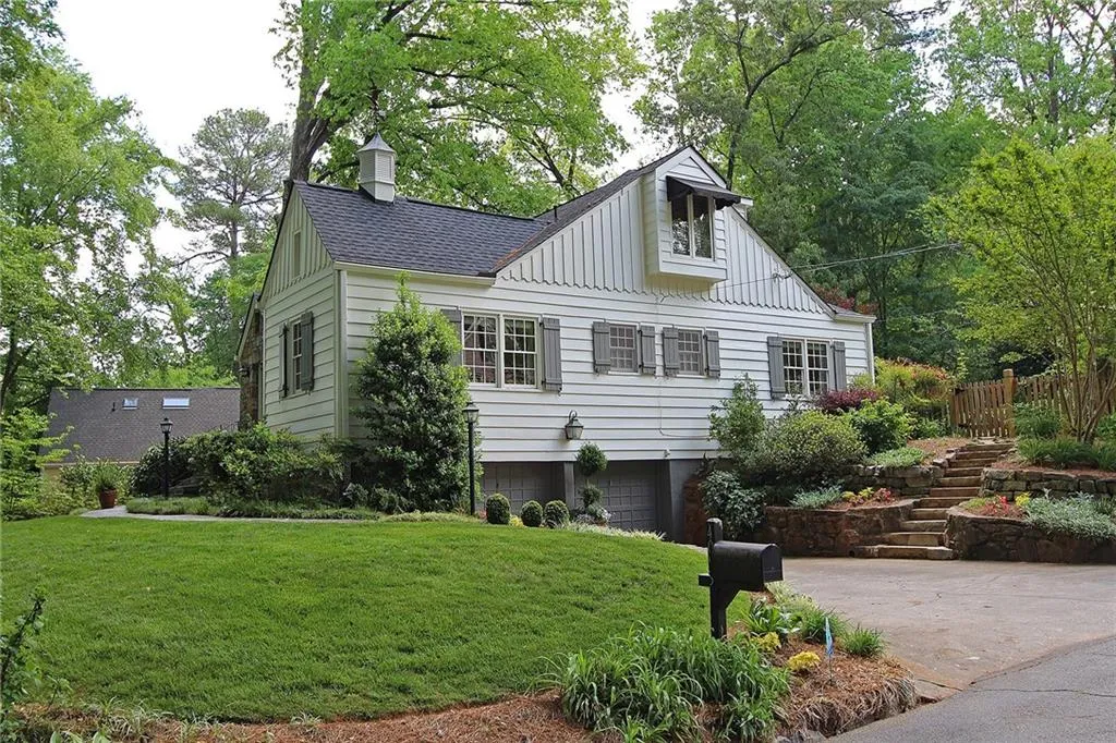 4093 N Ivy Road Ne, Atlanta, Georgia 30342, 3 Bedrooms Bedrooms, ,3 BathroomsBathrooms,Residential,Sold,4093 N Ivy Road Ne,5847193