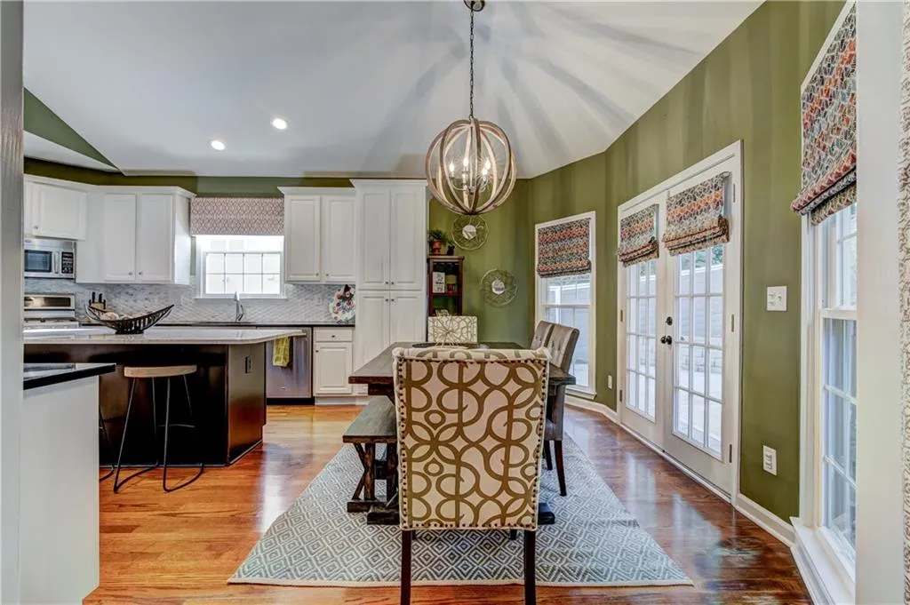 940 Lancaster Way, Sandy Springs, Georgia 30328, 4 Bedrooms Bedrooms, ,3 BathroomsBathrooms,Residential,Sold,940 Lancaster Way,5917601