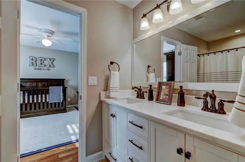 940 Lancaster Way, Sandy Springs, Georgia 30328, 4 Bedrooms Bedrooms, ,3 BathroomsBathrooms,Residential,Sold,940 Lancaster Way,5917601