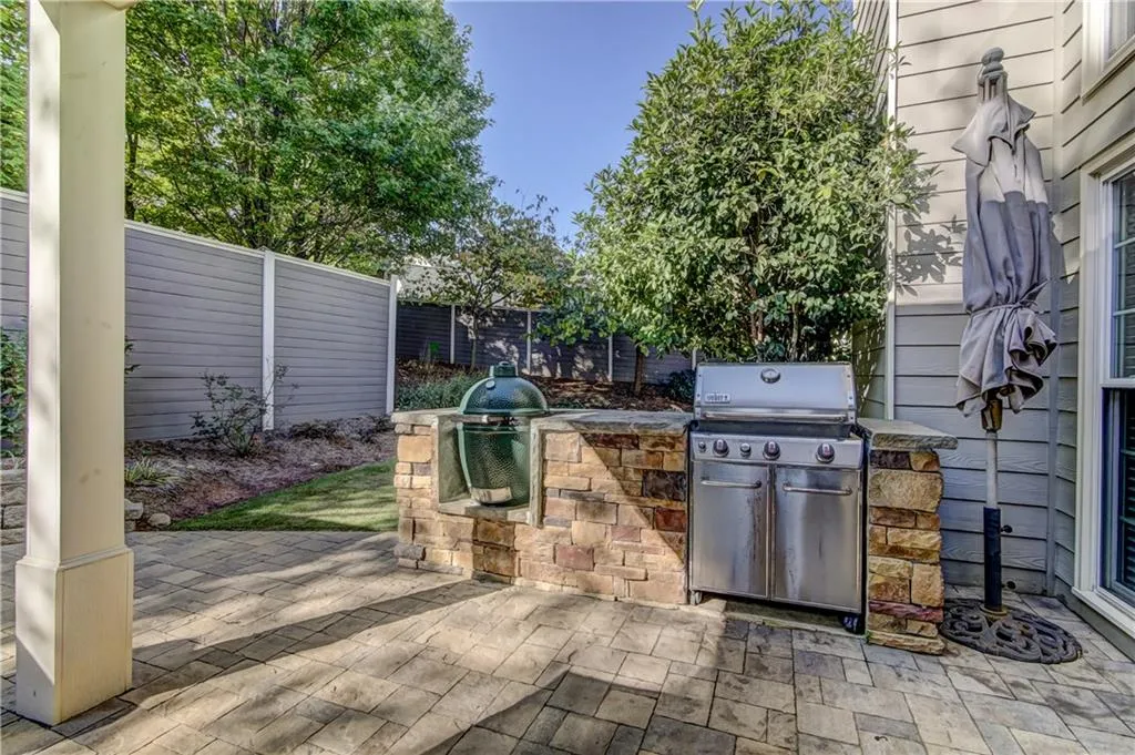 940 Lancaster Way, Sandy Springs, Georgia 30328, 4 Bedrooms Bedrooms, ,3 BathroomsBathrooms,Residential,Sold,940 Lancaster Way,5917601