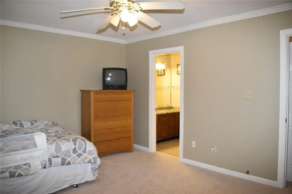 7500 Roswell Road Unit 64, Sandy Springs, Georgia 30350, 2 Bedrooms Bedrooms, ,2 BathroomsBathrooms,Residential,Sold,7500 Roswell Road Unit 64,5858889