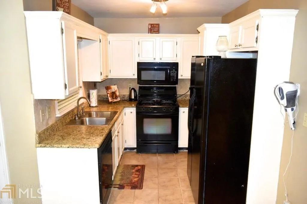7500 Roswell Road Unit 64, Sandy Springs, Georgia 30350, 2 Bedrooms Bedrooms, ,2 BathroomsBathrooms,Residential,Sold,7500 Roswell Road Unit 64,5858889
